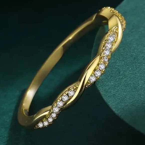 18K Yellow Gold Plated 925 Sterling Silver Ring - Picture 2 of 8